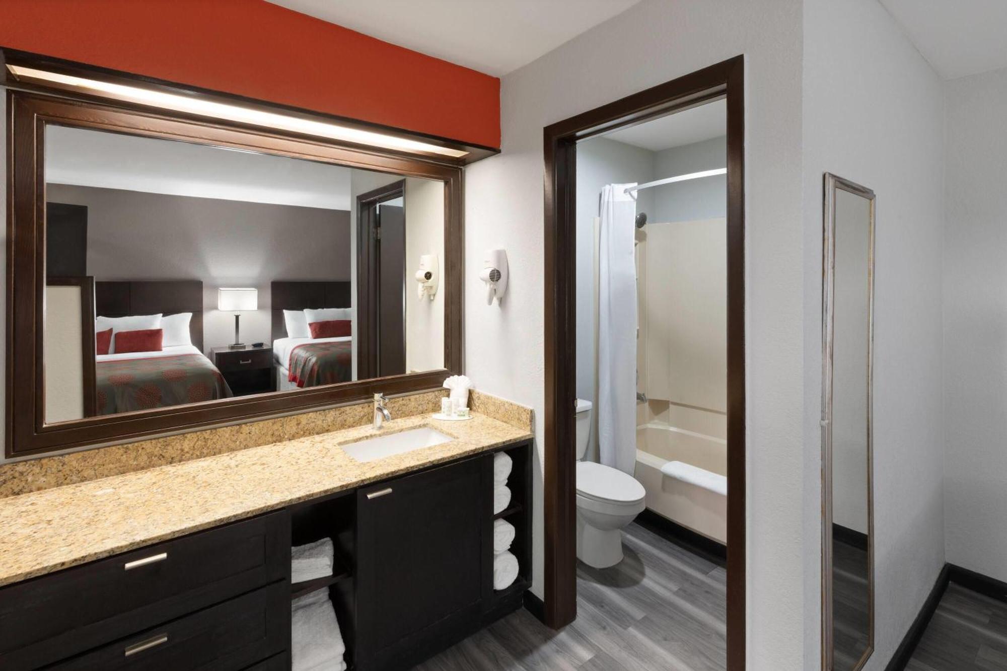 Ramada By Wyndham El Paso Exterior foto
